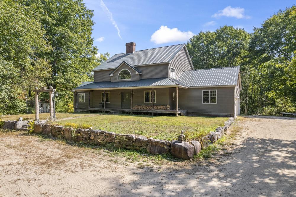 Currently Displayed Property Photo
