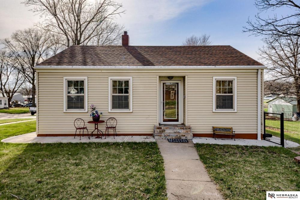 Currently Displayed Property Photo