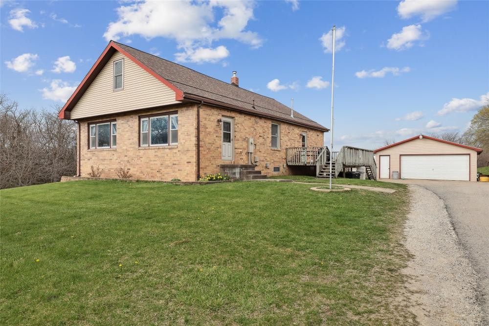 Currently Displayed Property Photo