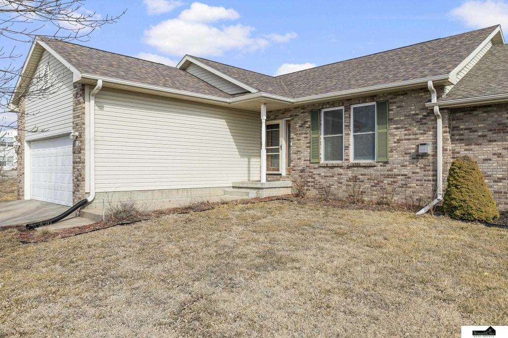 Currently Displayed Property Photo