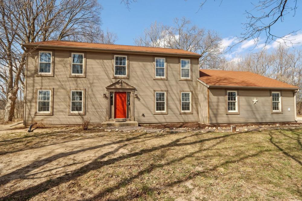 Currently Displayed Property Photo