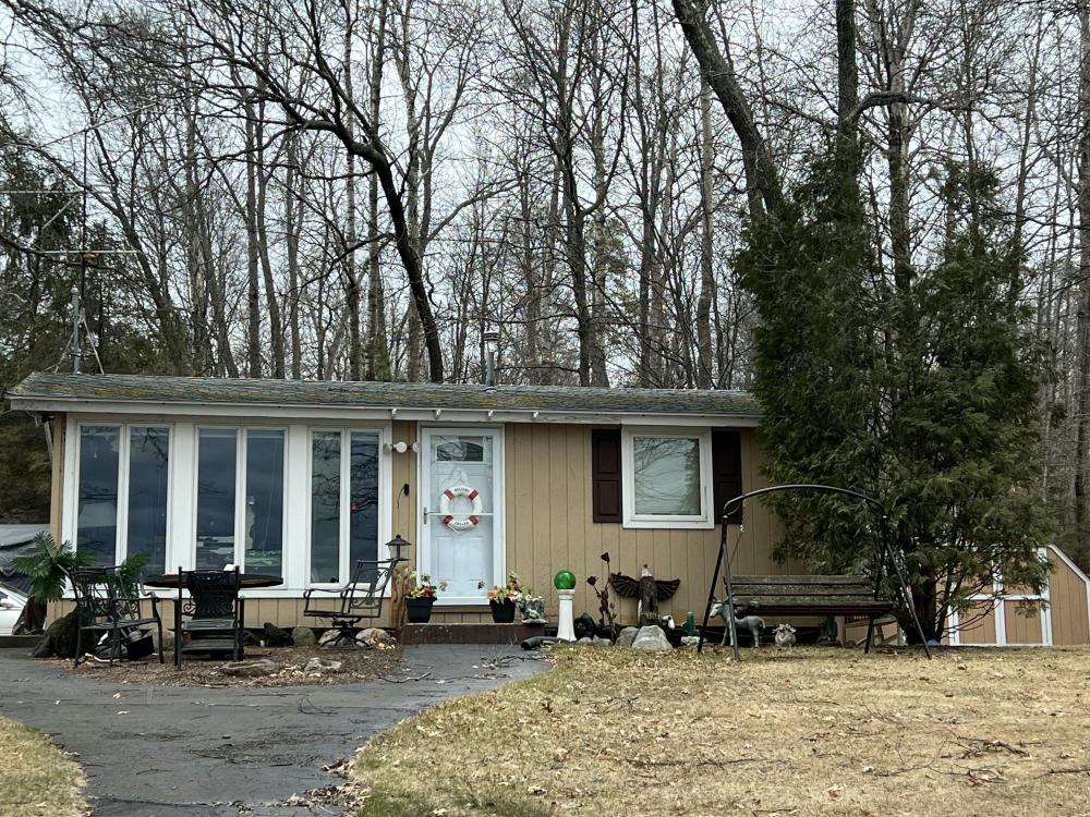Currently Displayed Property Photo