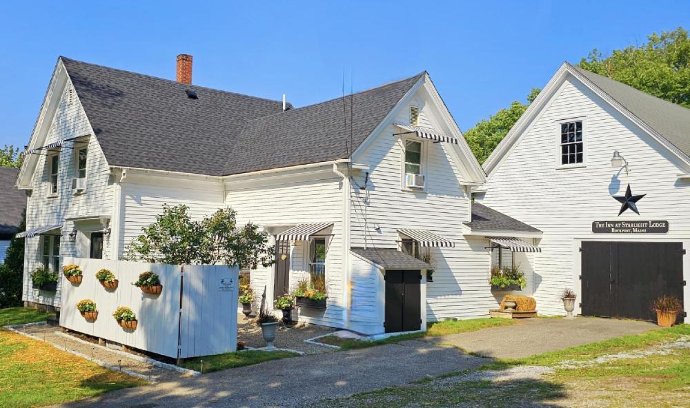 Currently Displayed Property Photo