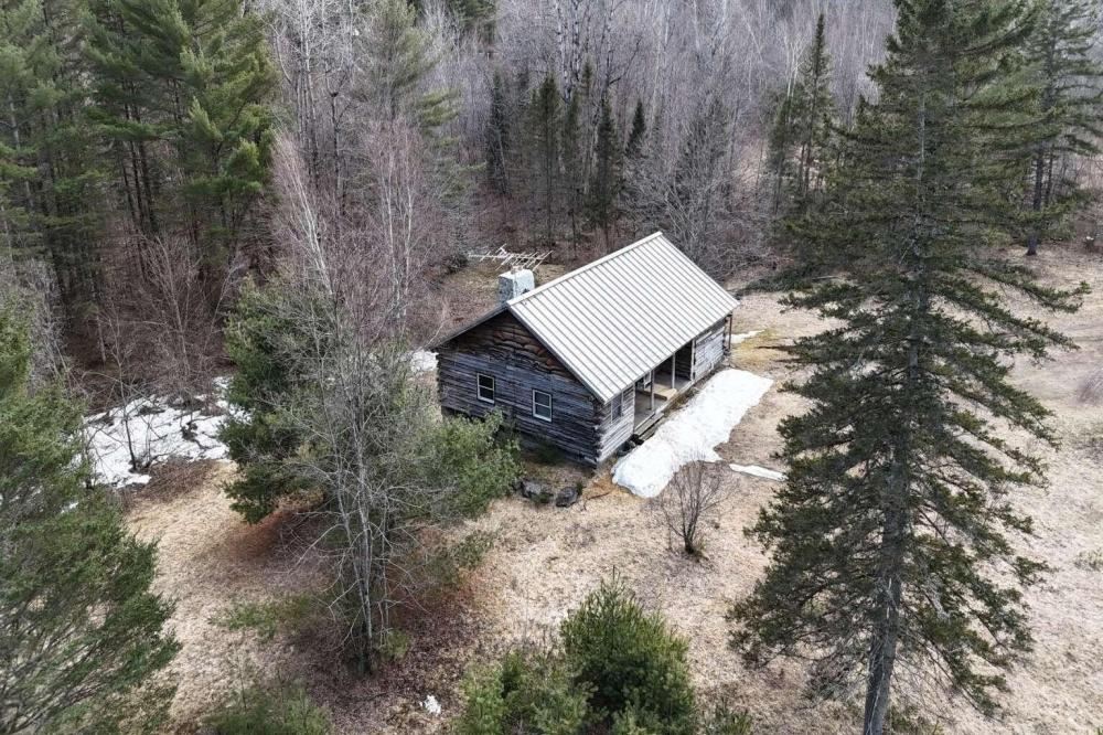 Currently Displayed Property Photo
