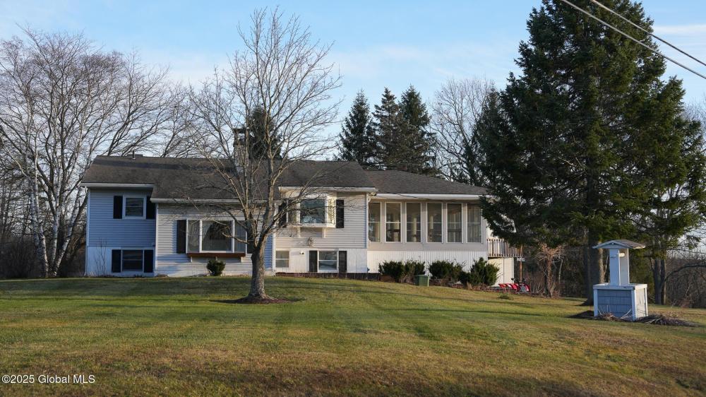 Currently Displayed Property Photo