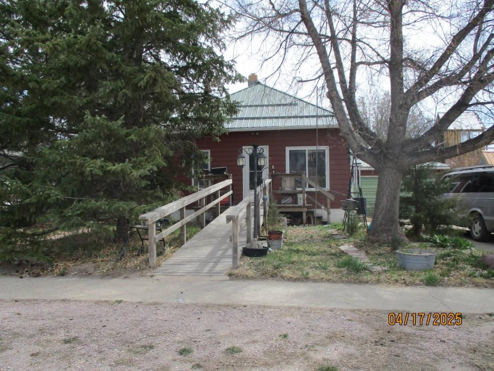 Currently Displayed Property Photo