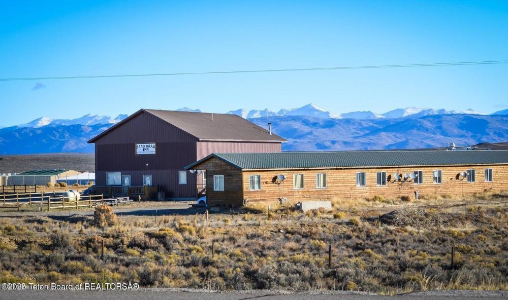 Currently Displayed Property Photo