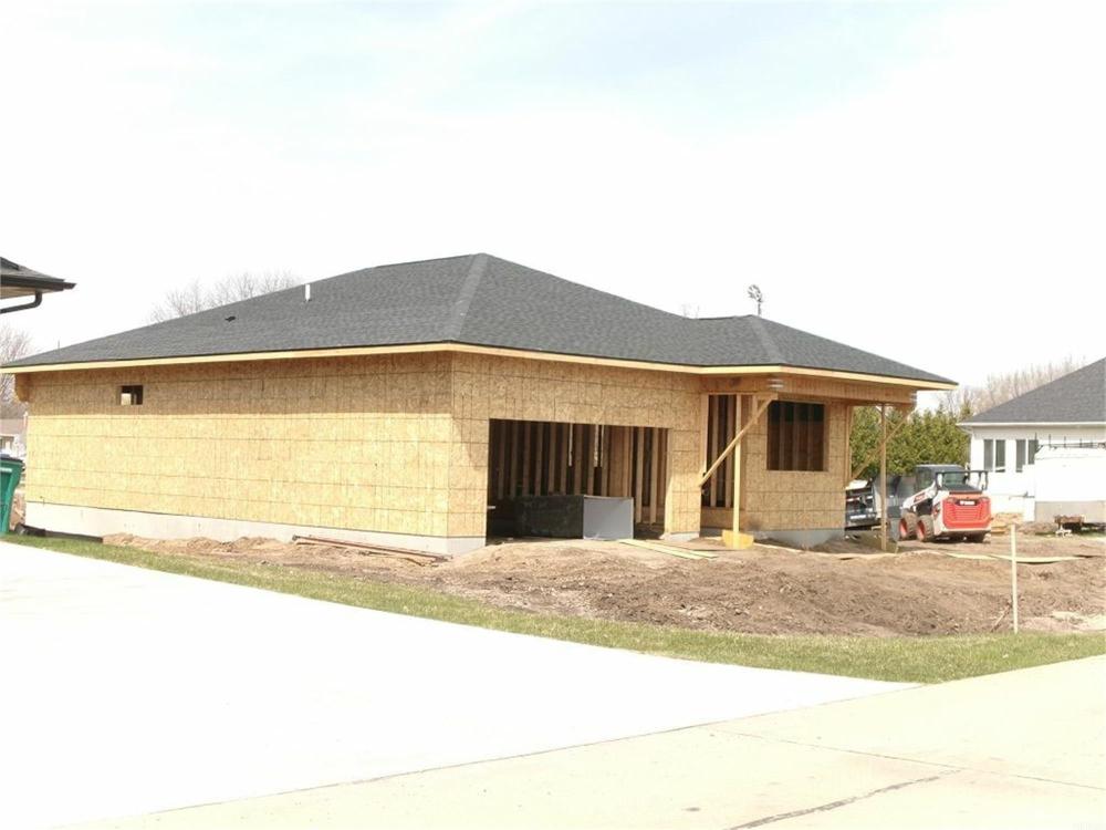 Currently Displayed Property Photo