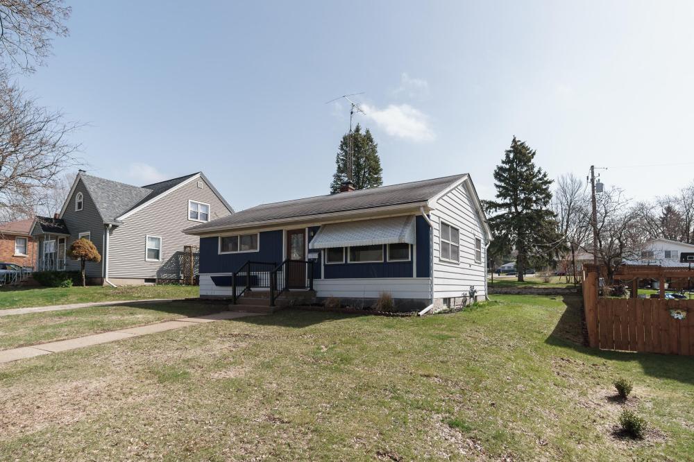 Currently Displayed Property Photo