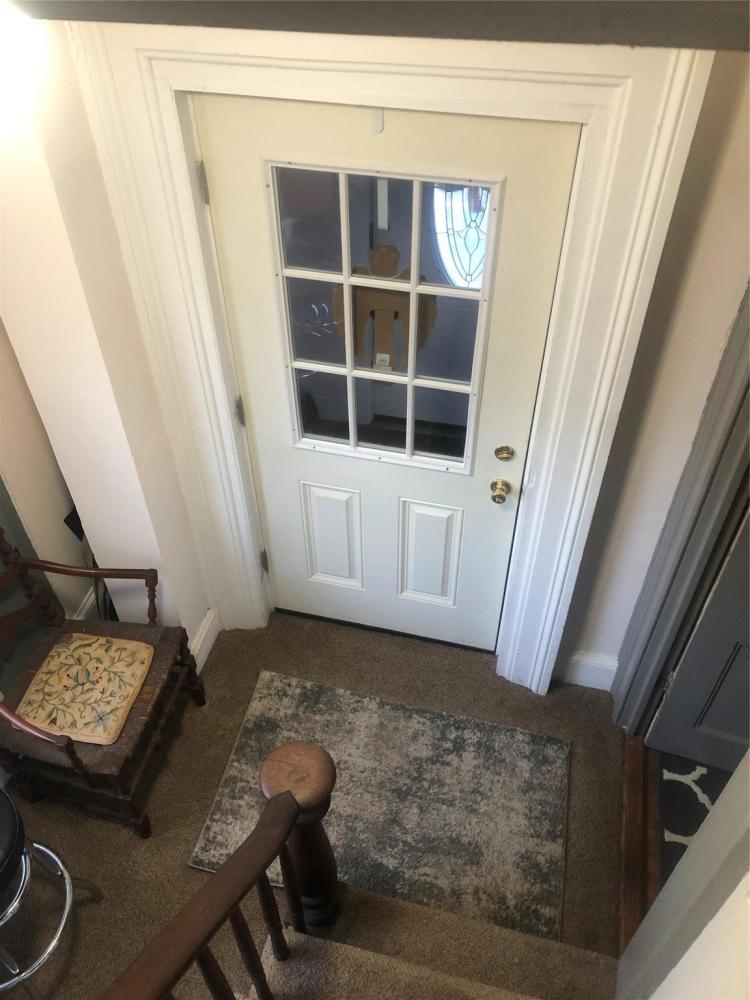 Currently Displayed Property Photo