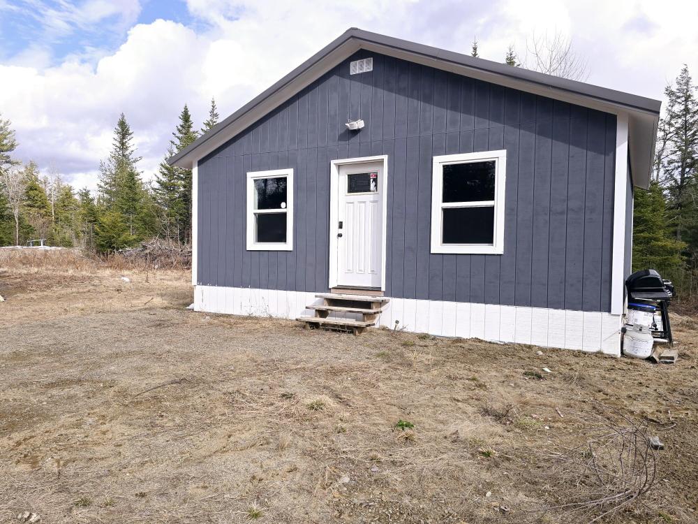 Currently Displayed Property Photo