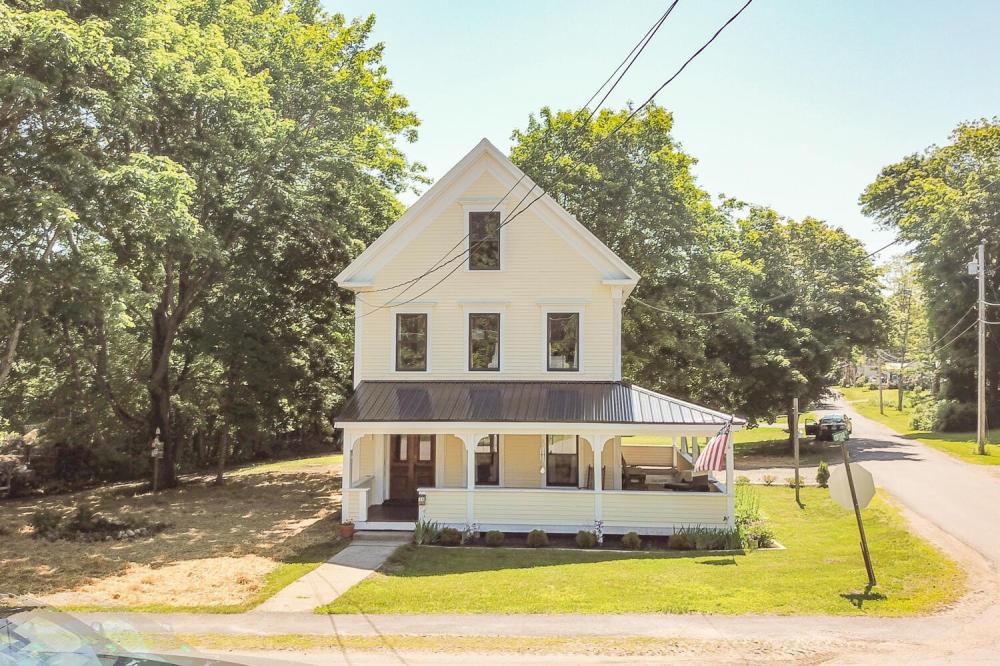 Currently Displayed Property Photo