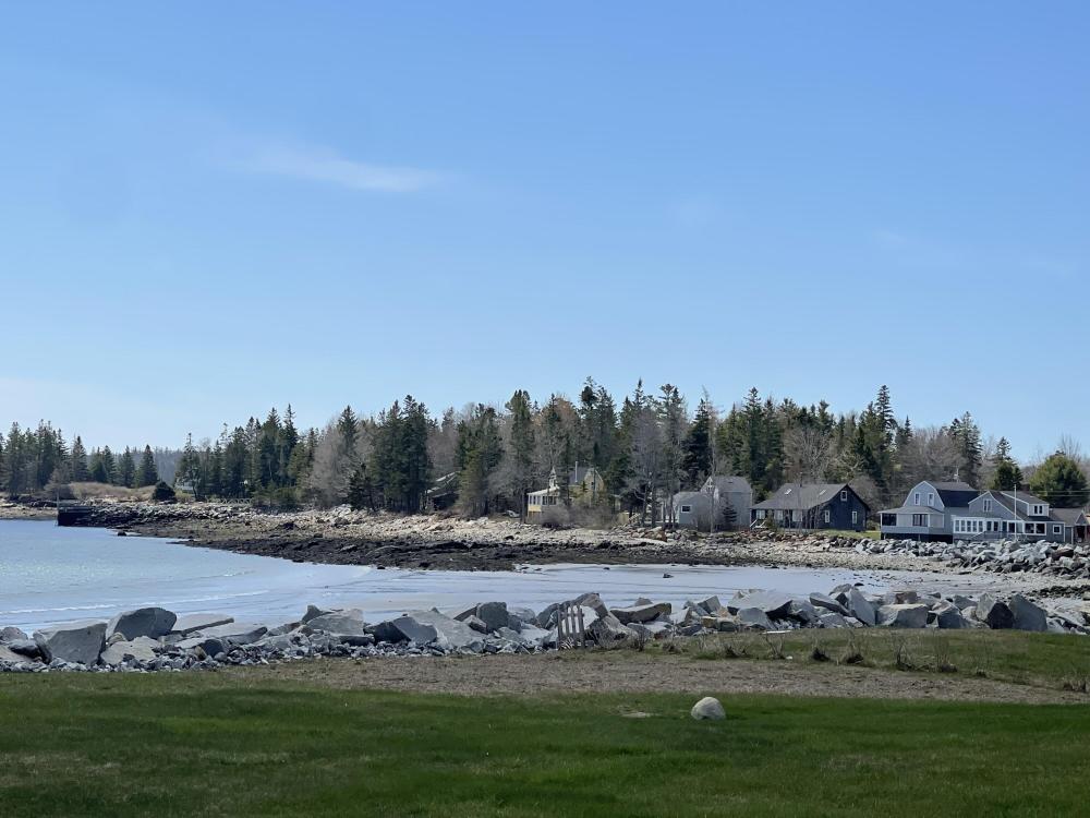 Currently Displayed Property Photo