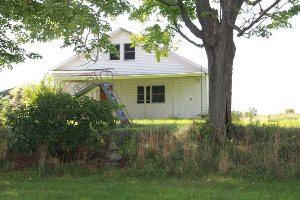 Currently Displayed Property Photo