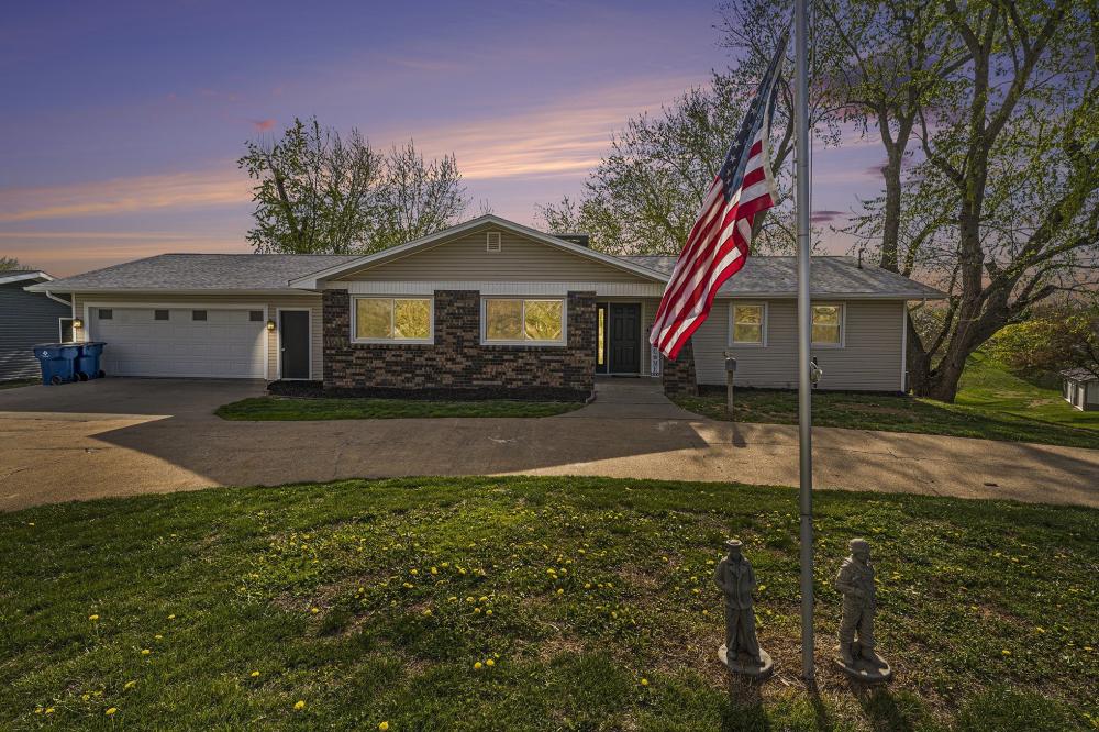 Currently Displayed Property Photo