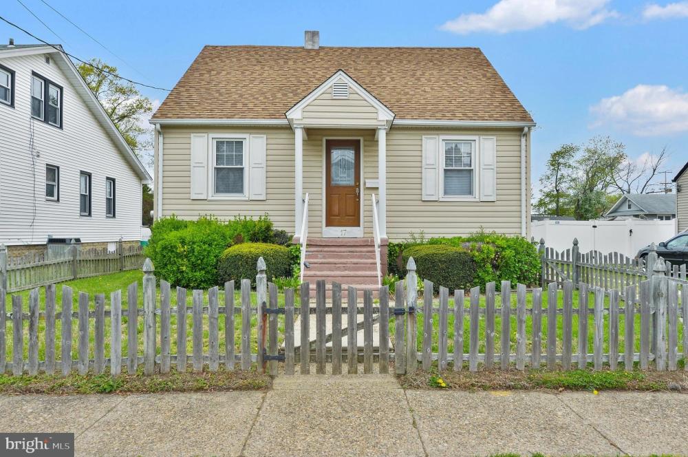 Currently Displayed Property Photo