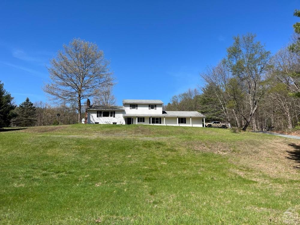 Currently Displayed Property Photo