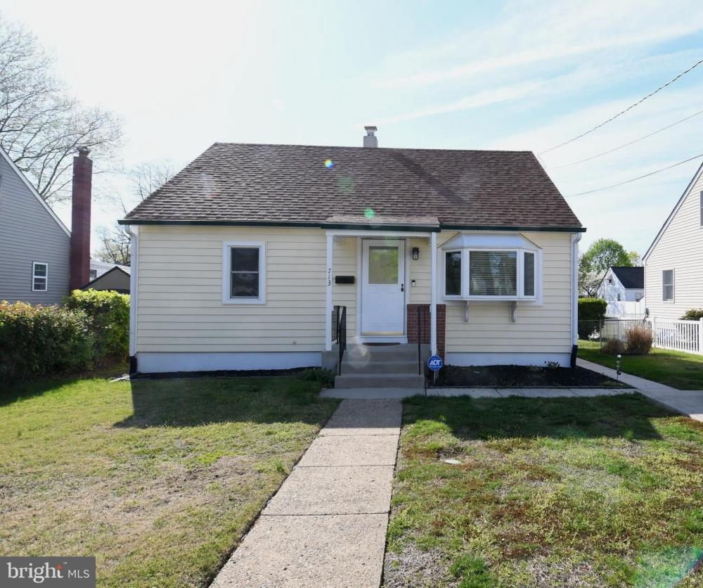Currently Displayed Property Photo