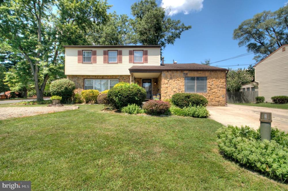 Currently Displayed Property Photo