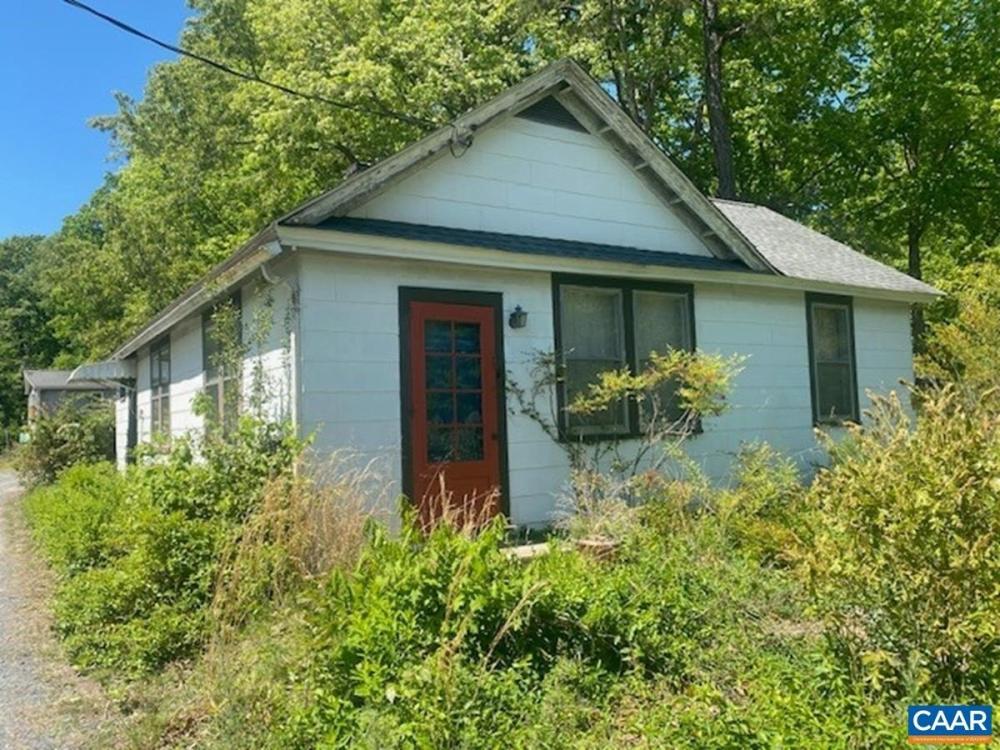 Currently Displayed Property Photo