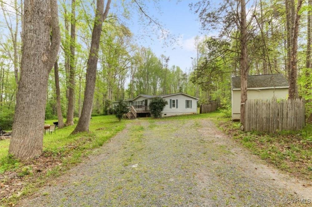 Currently Displayed Property Photo