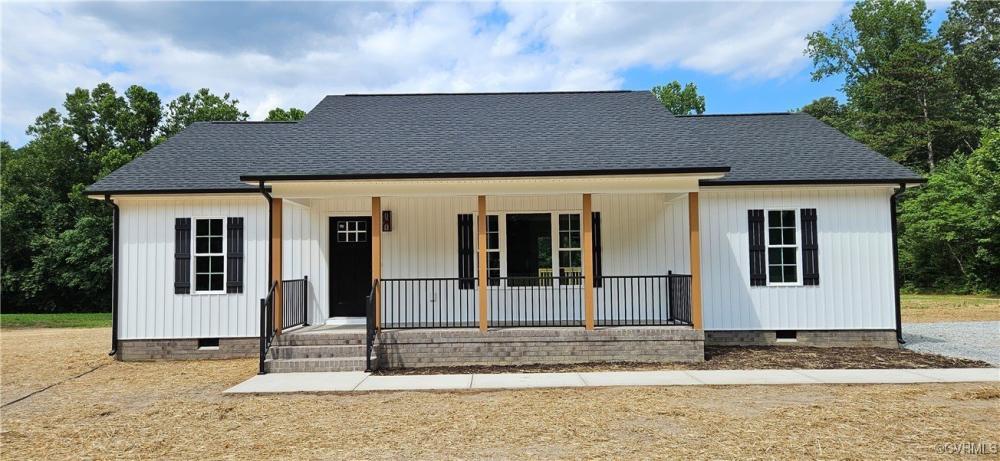 Currently Displayed Property Photo