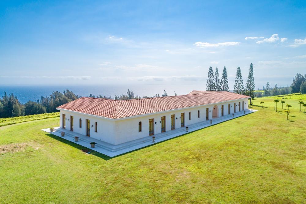 Currently Displayed Property Photo