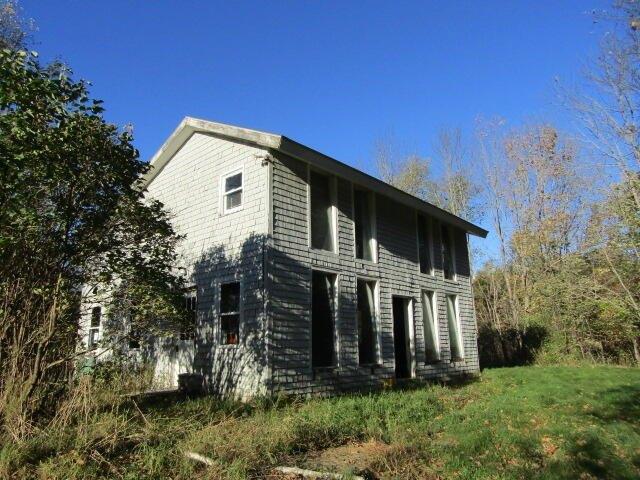 Currently Displayed Property Photo