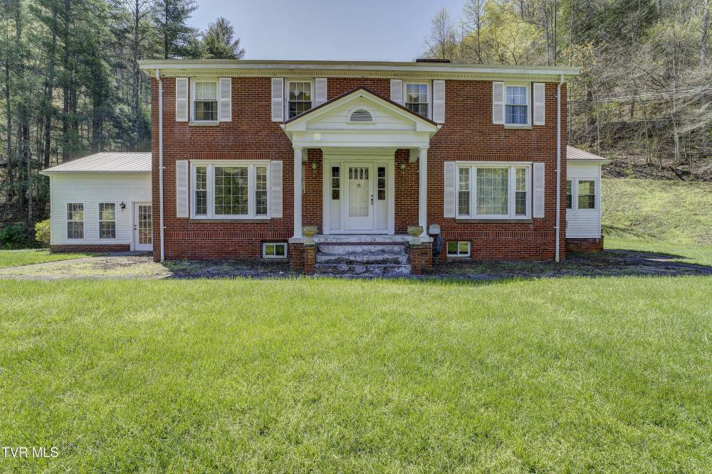 Currently Displayed Property Photo