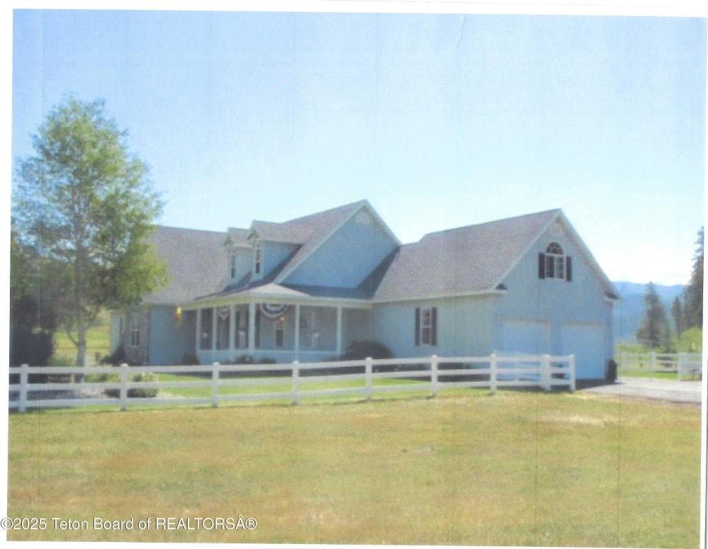 Currently Displayed Property Photo
