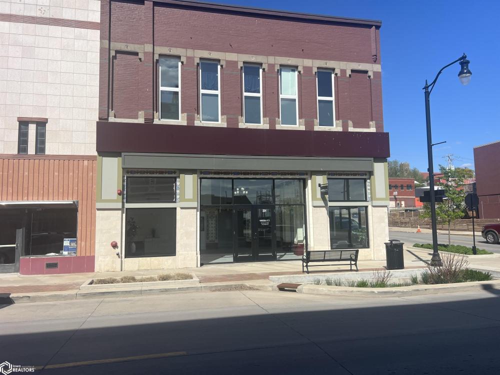 Currently Displayed Property Photo
