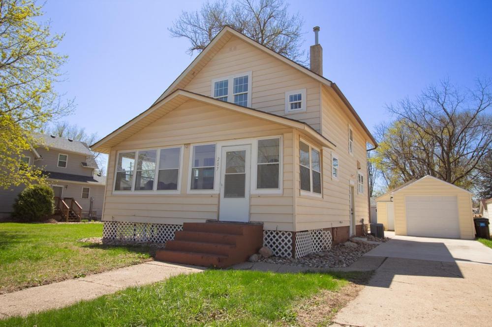 Currently Displayed Property Photo