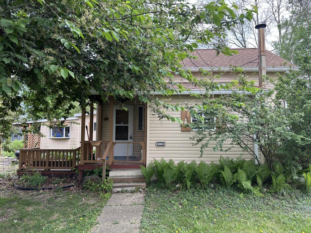 Currently Displayed Property Photo