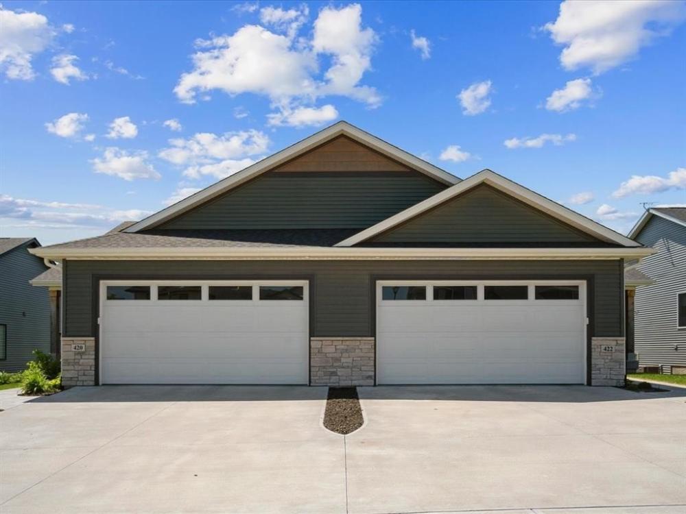 Currently Displayed Property Photo
