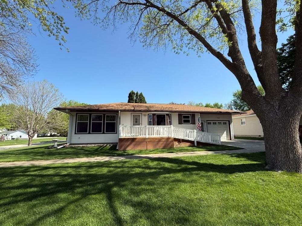 Currently Displayed Property Photo