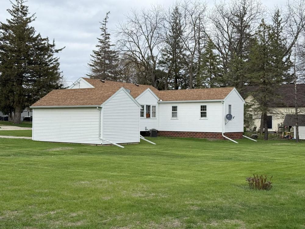 Currently Displayed Property Photo