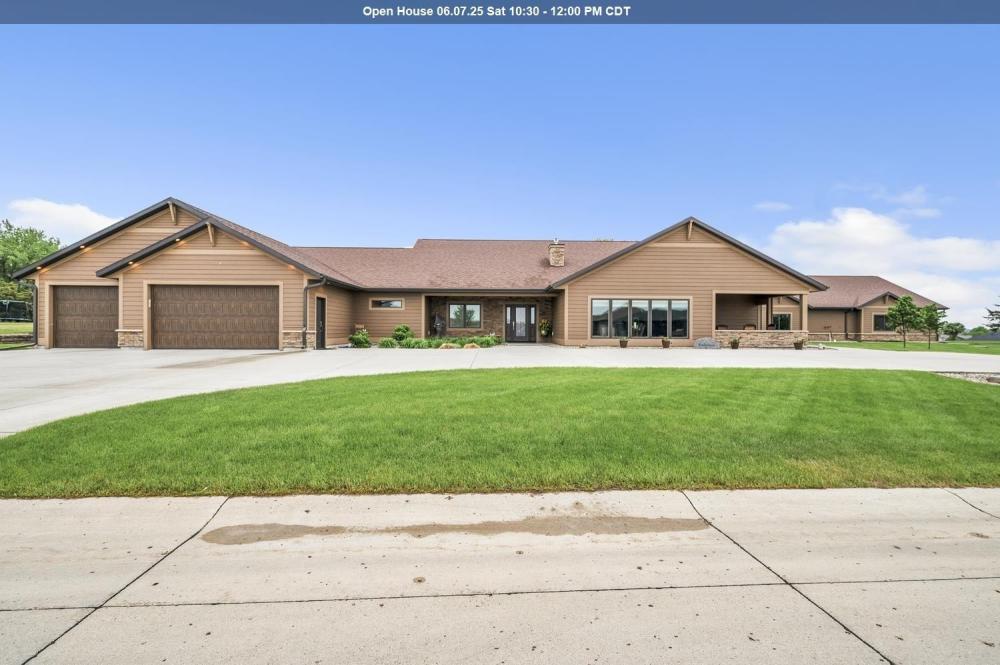Currently Displayed Property Photo